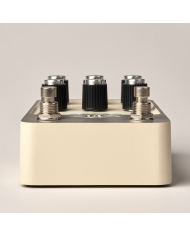 UNIVERSAL AUDIO UAFX ASTRA MODULATION MACHINE