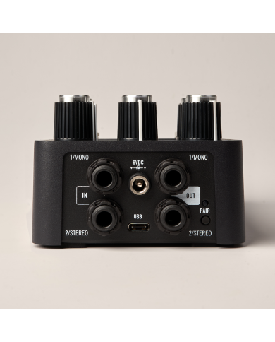 UNIVERSAL AUDIO UAFX STARLIGHT ECHO STATION