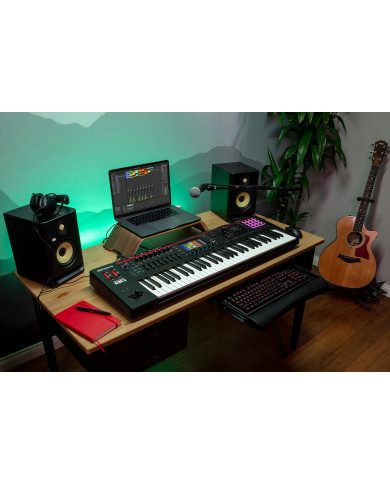 ROLAND FANTOM 06