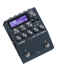 Boss - Pédale d'effet / ampli et IR de baffle IR-200