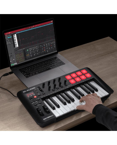 M-Audio - Clavier Maitre Oxygen 25 Usb Midi 8 pads - OXYGEN25V