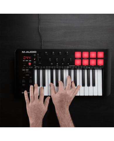 M-Audio - Clavier Maitre Oxygen 25 Usb Midi 8 pads - OXYGEN25V