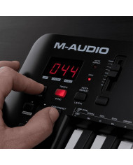 M-Audio - Clavier Maitre Oxygen 25 Usb Midi 8 pads - OXYGEN25V