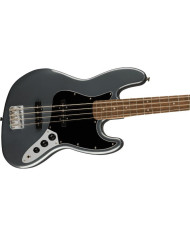 Squier - Basse Affinity Jazz Bass, Laurel Fingerboard, Black Pickguard, Charcoal Frost Metallic