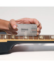 Règle pour mesurer et ajuster l'action des cordes D'Addario