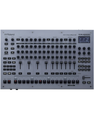 ROLAND TR-1000